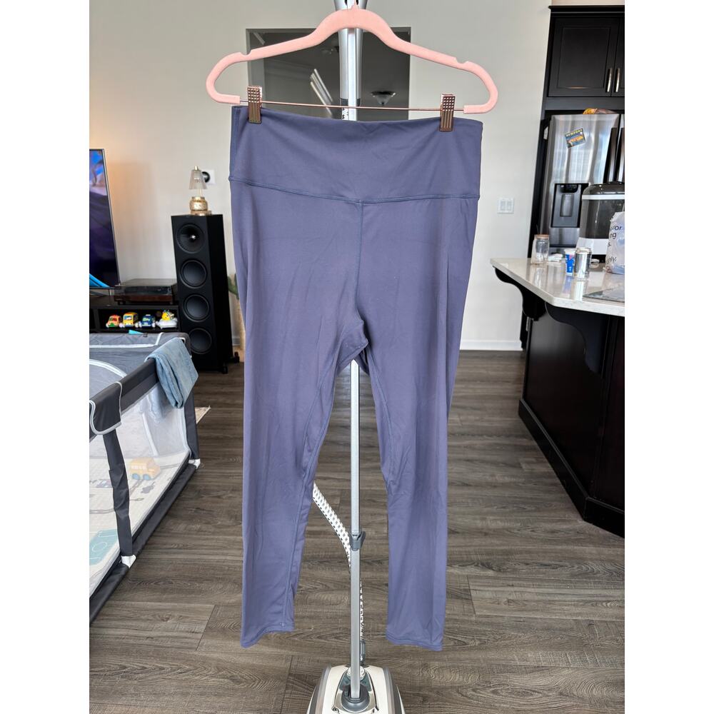 12 Lululemon Leggings (see flaw)